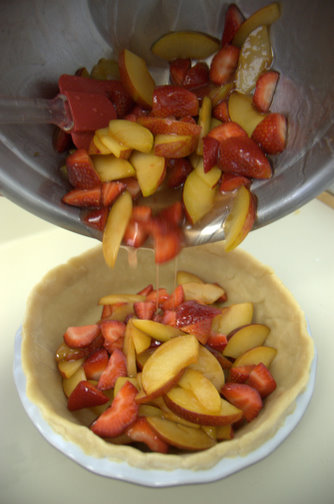 Red Plum Strawberry Pie